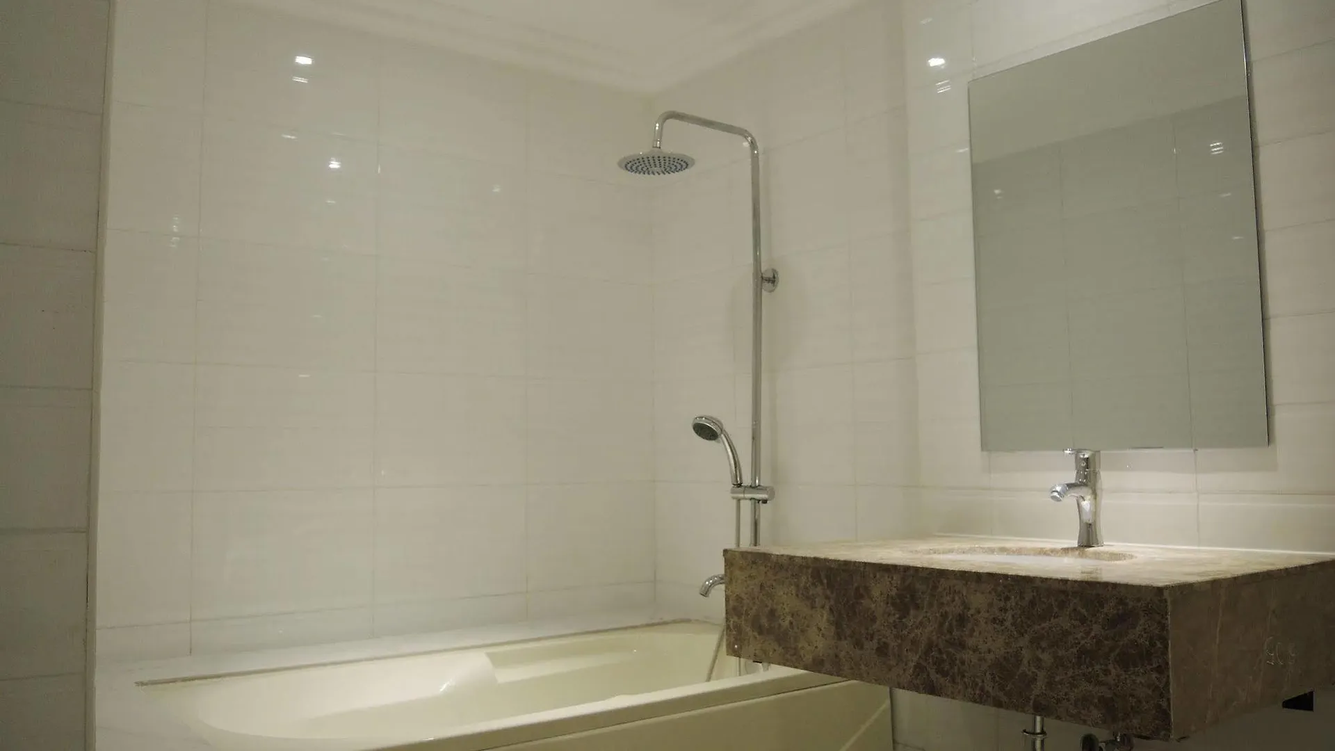 ***  Sunny Holiday Hotel Rangoon Myanmar