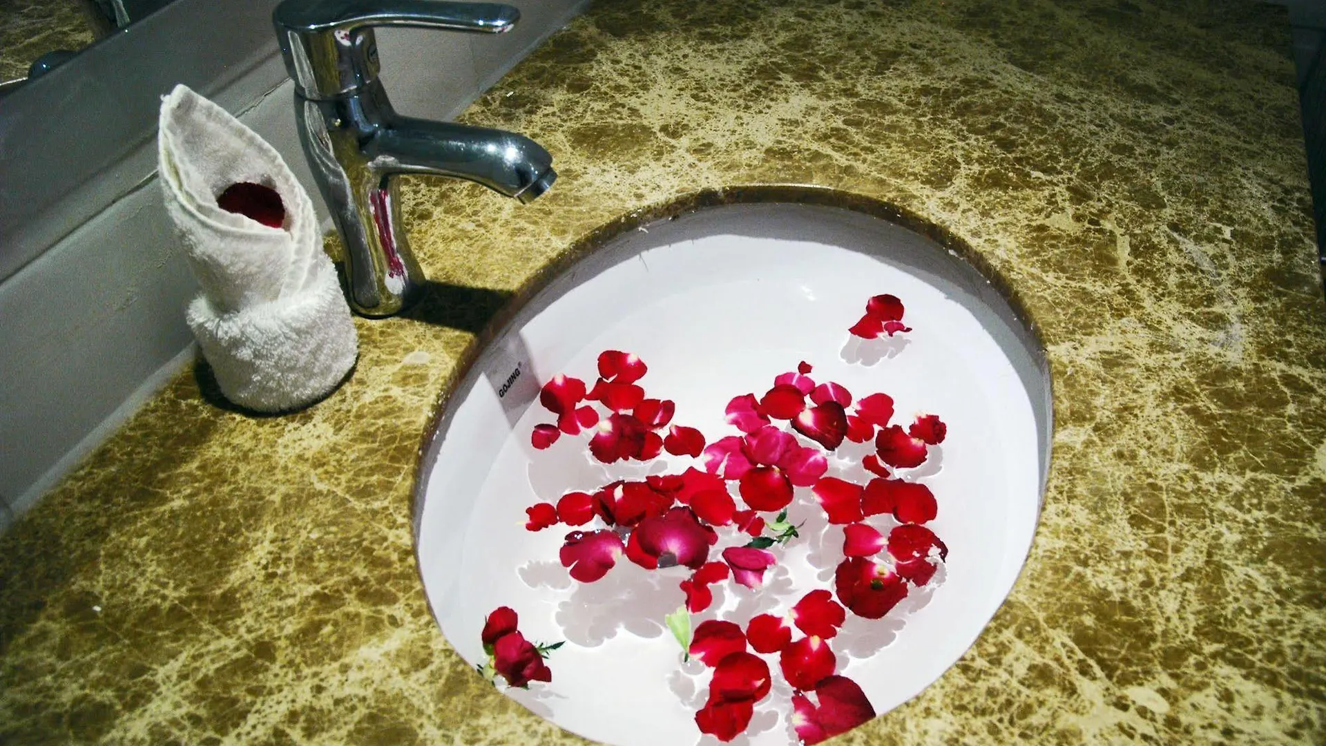 Sunny Holiday Hotel Rangoon