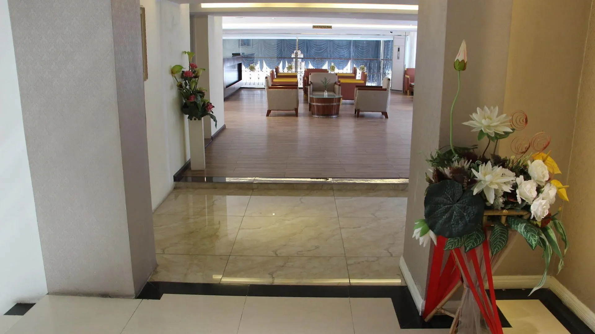 Sunny Holiday Hotel Rangoon Myanmar