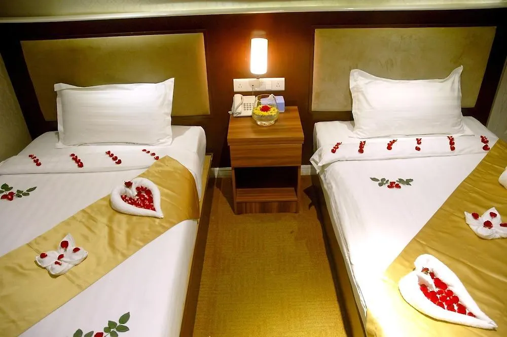 Sunny Holiday Hotel Yangon