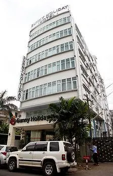 Sunny Holiday Hotel Yangon