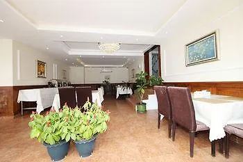Sunny Holiday Hotel Yangon