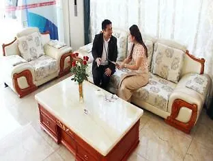 Sunny Holiday Hotel Yangon